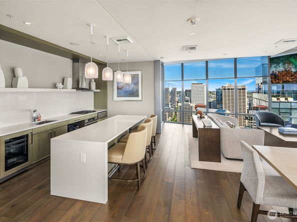 121 Stewart Street 908, Seattle WA 98101