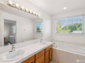 18708 109th Lane SE K30, Renton WA 98055
