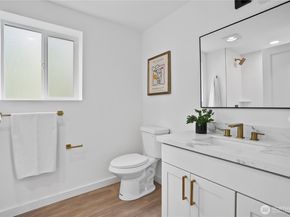 5512 123rd Avenue SE, Bellevue WA 98006