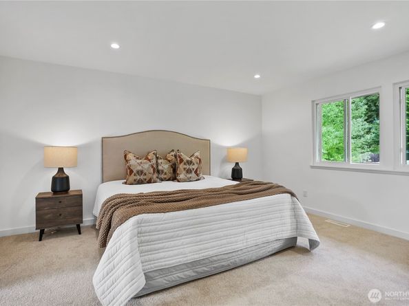 5512 123rd Avenue SE, Bellevue WA 98006