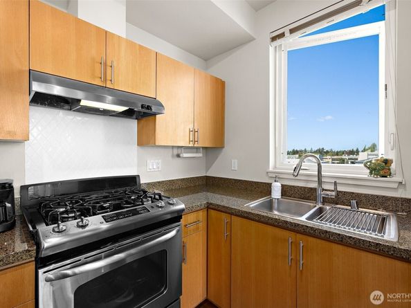 15100 6th Avenue SW 528, Burien WA 98166