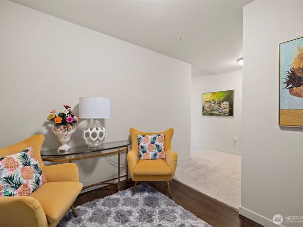 15100 6th Avenue SW 528, Burien WA 98166