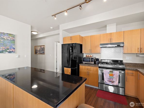 15100 6th Avenue SW 528, Burien WA 98166