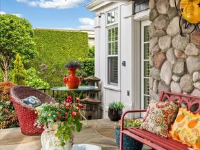 10207 NE 60th Street, Kirkland WA 98033