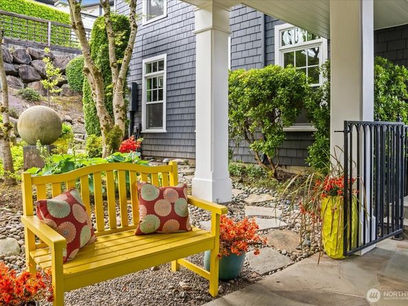 10207 NE 60th Street, Kirkland WA 98033