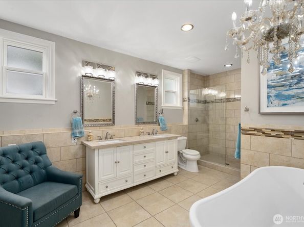 10207 NE 60th Street, Kirkland WA 98033