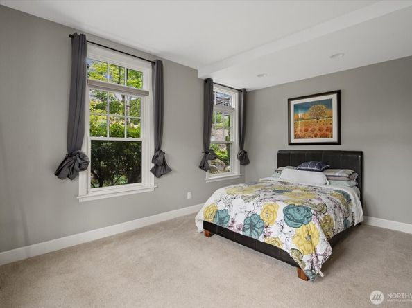 10207 NE 60th Street, Kirkland WA 98033