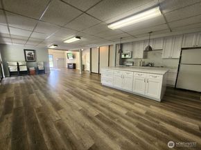 13259 15th Avenue NE B7, Seattle WA 98125