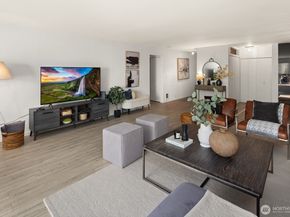 13259 15th Avenue NE B7, Seattle WA 98125