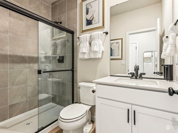 2080 NE Norseman Way, Poulsbo WA 98370