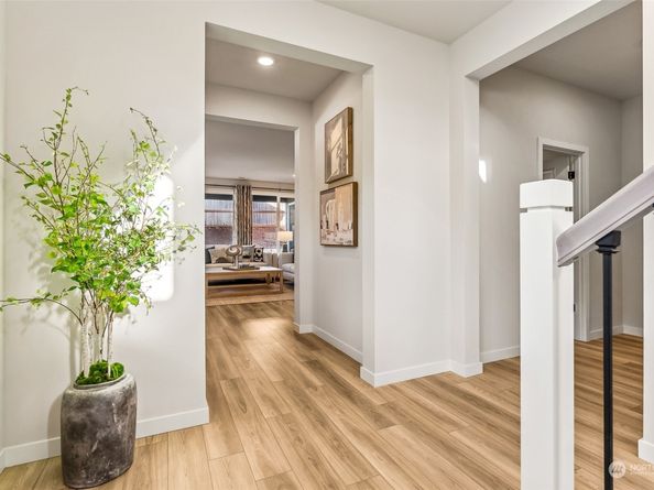 2080 NE Norseman Way, Poulsbo WA 98370
