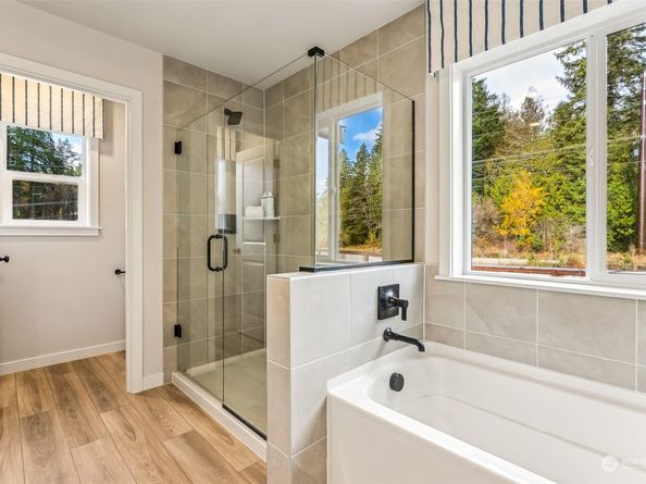 2080 NE Norseman Way, Poulsbo WA 98370