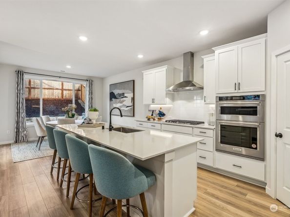 2080 NE Norseman Way, Poulsbo WA 98370