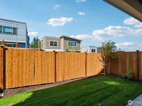 313 182ND Place SE, Bothell WA 98012