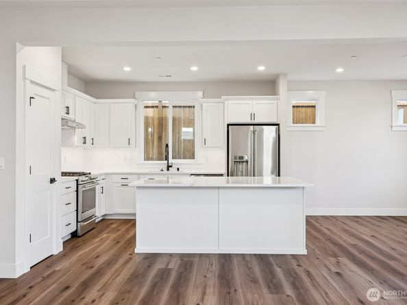 313 182ND Place SE, Bothell WA 98012