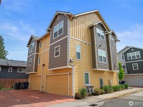 14414 34th Lane S, Tukwila WA 98168