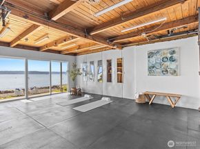 2690 SW 151st Place, Burien WA 98166