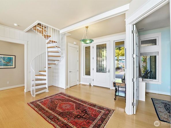 28812 125th Place SW, Vashon WA 98070