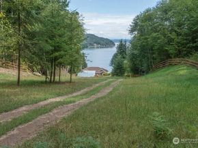 28812 125th Place SW, Vashon WA 98070
