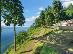 28812 125th Place SW, Vashon WA 98070