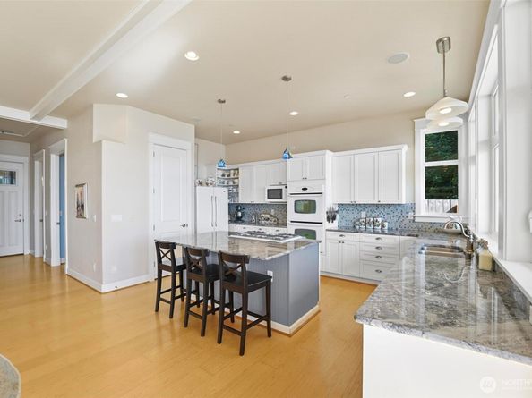 28812 125th Place SW, Vashon WA 98070