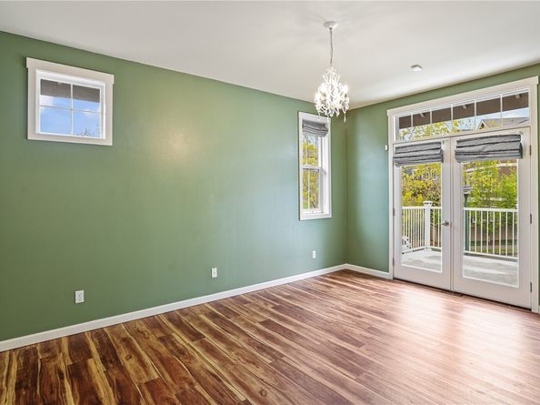 1511 25th Avenue NE, Issaquah WA 98029