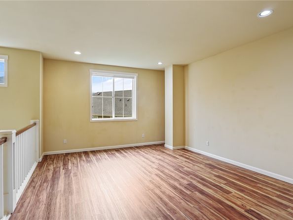 1511 25th Avenue NE, Issaquah WA 98029