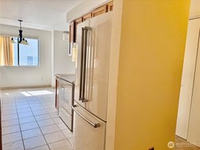 11755 Greenwood Avenue N 203, Seattle WA 98133