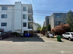 11755 Greenwood Avenue N 203, Seattle WA 98133