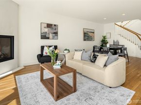 4582 Point White Drive NE, Bainbridge Island WA 98110
