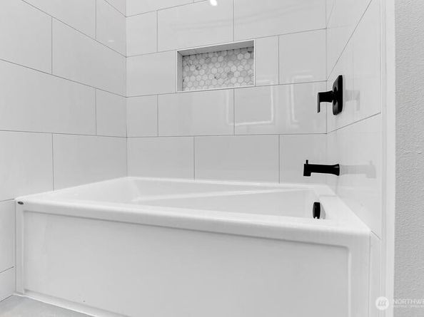 5921 164th Street SW, Lynnwood WA 98037