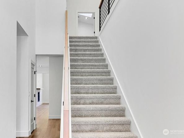 5921 164th Street SW, Lynnwood WA 98037