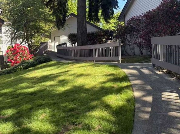 11703 NE 80th Street D3, Kirkland WA 98033