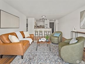 1300 University Street 2G, Seattle WA 98101