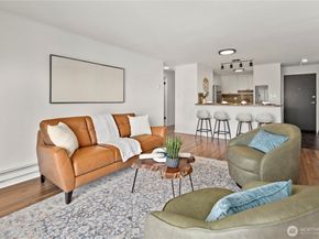 1300 University Street 2G, Seattle WA 98101