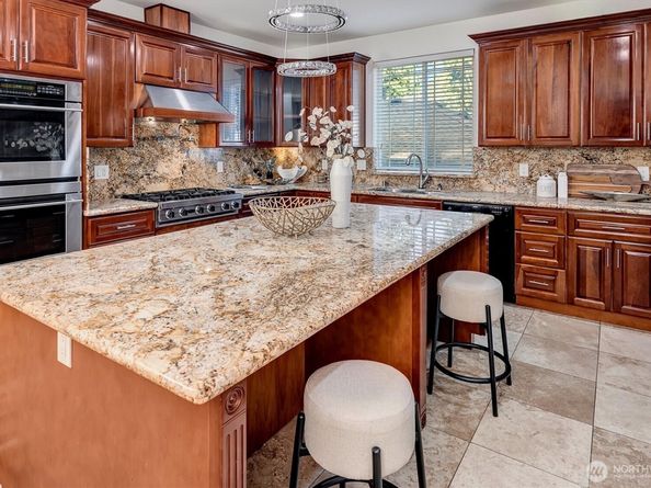 14534 27th Avenue NE, Shoreline WA 98155