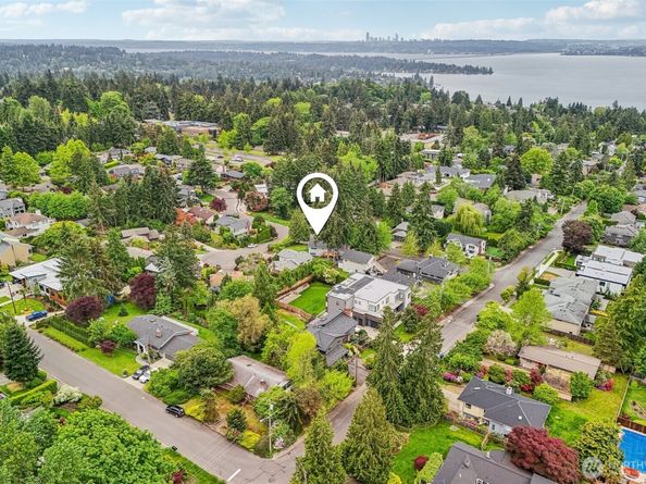 5906 112th Place NE, Kirkland WA 98033