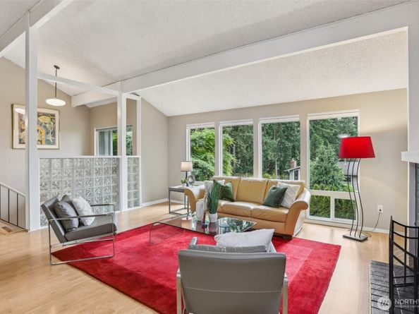 5906 112th Place NE, Kirkland WA 98033