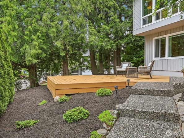 5906 112th Place NE, Kirkland WA 98033