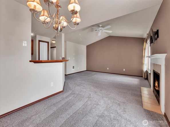 11527 Highway 99 E305, Everett WA 98204