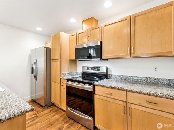 5907 40th Avenue SW B, Seattle WA 98136