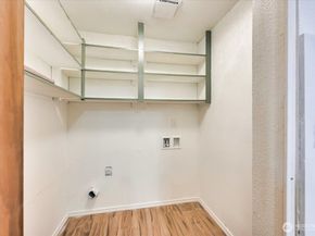 12712 NE 120th Street G1, Kirkland WA 98034