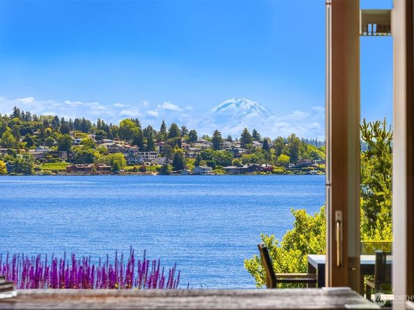 7964 E Mercer Way, Mercer Island WA 98040