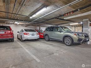 4343 Roosevelt Way NE 401, Seattle WA 98105