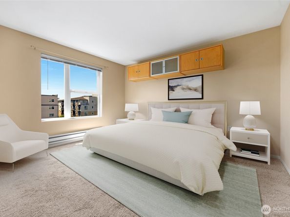 4343 Roosevelt Way NE 401, Seattle WA 98105