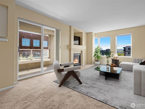 4343 Roosevelt Way NE 401, Seattle WA 98105
