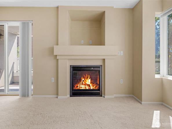4343 Roosevelt Way NE 401, Seattle WA 98105