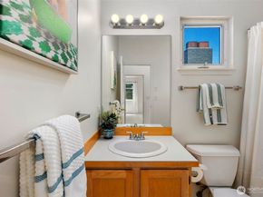 104 NE 94th Street, Seattle WA 98115