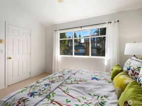 104 NE 94th Street, Seattle WA 98115