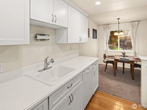 18904 8th Avenue NW 128, Shoreline WA 98177
